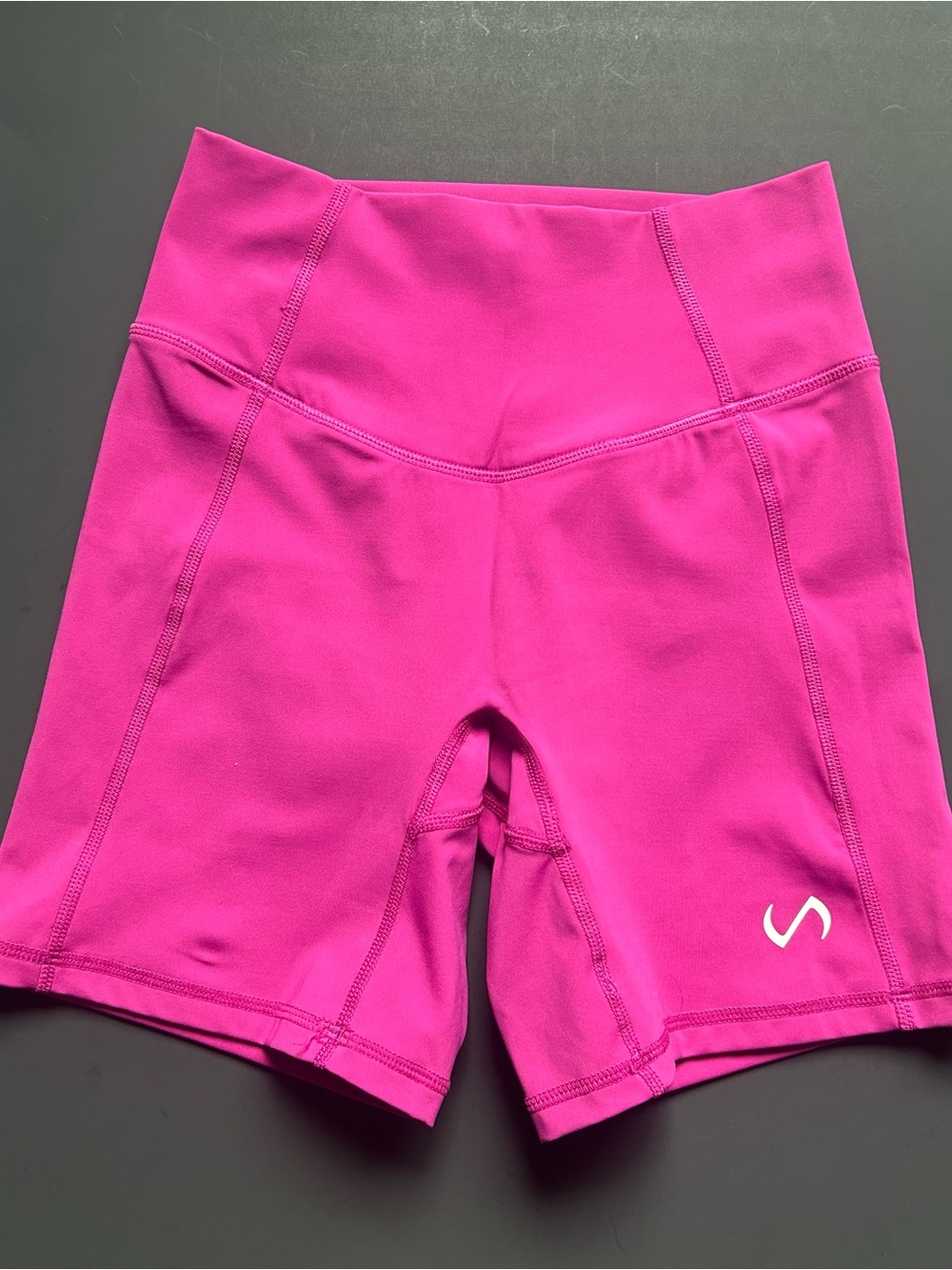 TLF Tempo 6” Shorts — Fuchsia, Size S, Never Worn (NWOT)
